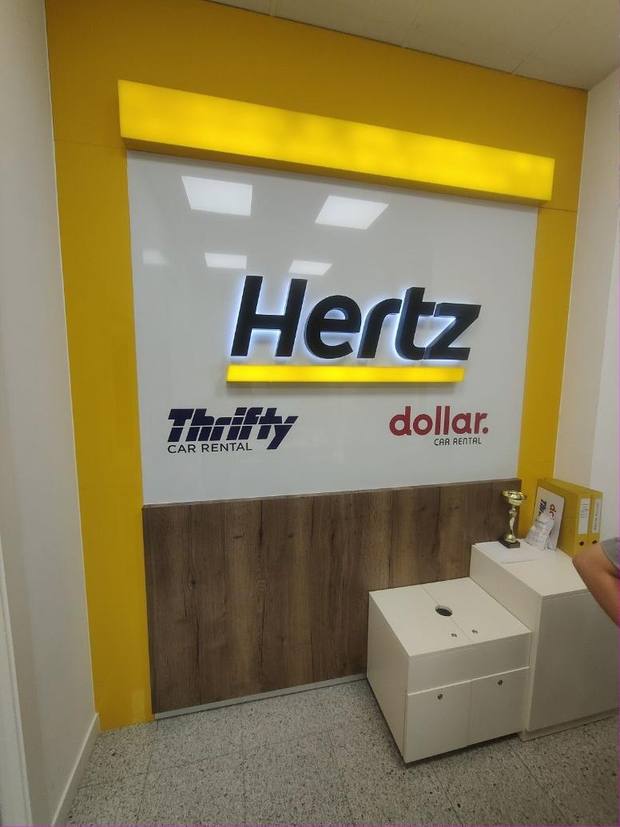 Rótulo corporativo retroiluminado